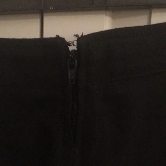 Hot Topic Triple Chain Mini Skirt Black - Picture 4 of 5